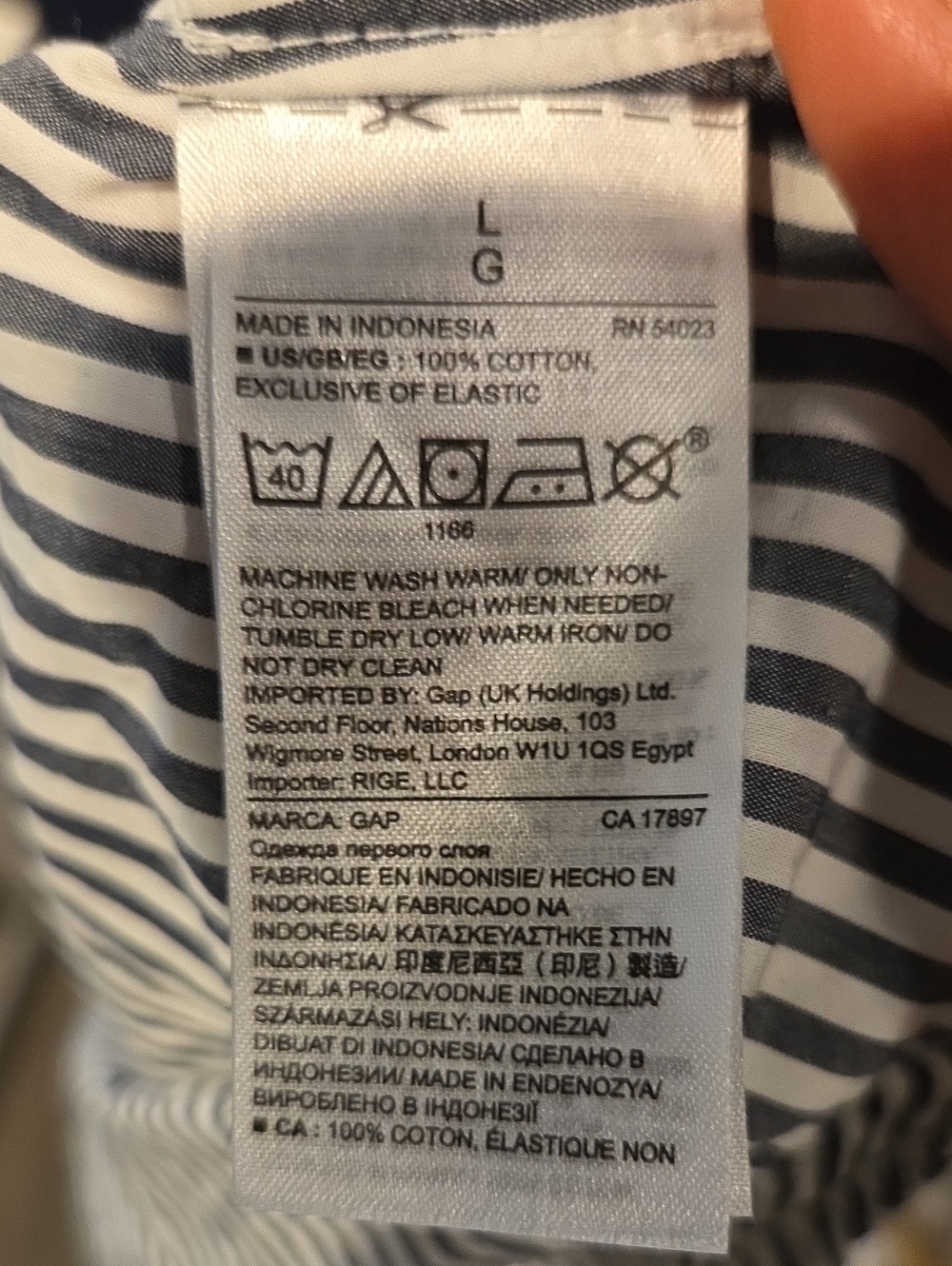 NWOT GAP Navy and White Striped Button Down Shirt - Picture 7 of 7